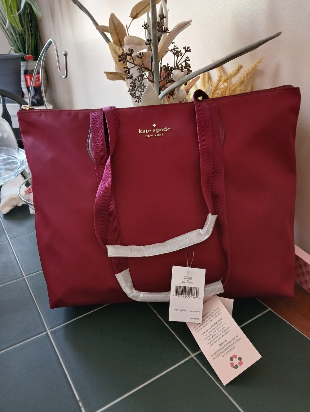 Kate Spade Blackberry Preserve Lightweight Handbag NWT. With A  Dustbag